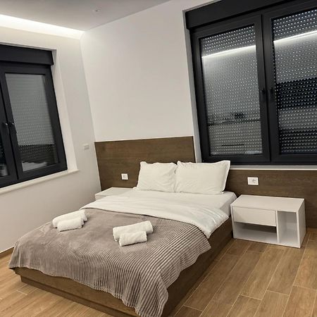 Pristina Select Apartments エクステリア 写真