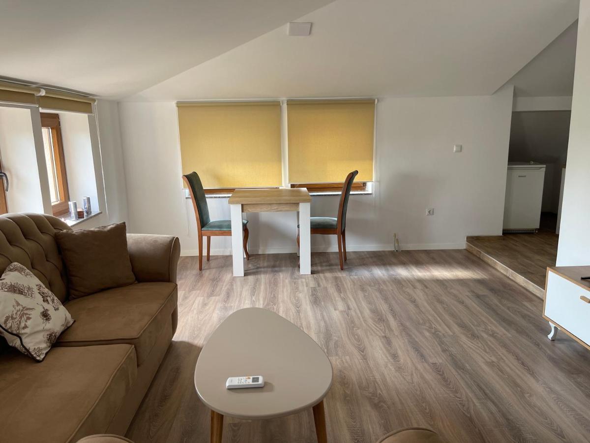 Pristina Select Apartments エクステリア 写真
