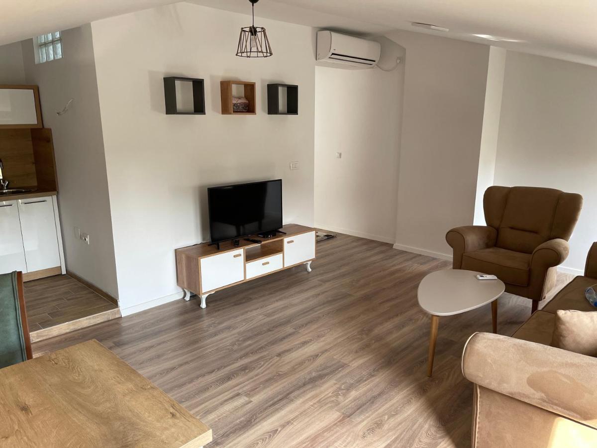 Pristina Select Apartments エクステリア 写真